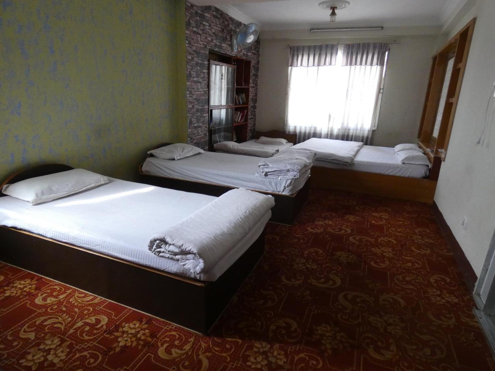 Sara'S Backpackers Hotel Катманду Экстерьер фото