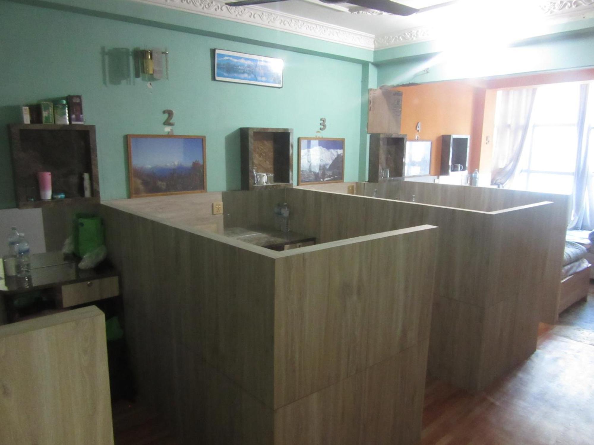 Sara'S Backpackers Hotel Катманду Экстерьер фото
